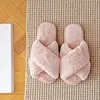 Chinelos de inverno mulheres casa chinelos de pele falsa moda quente sapatos mulher deslizamento em apartamentos feminino slides preto rosa aconchegante casa chinelos peludos 230323