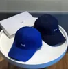 2023 Nuevas gorras de bola Popular para hombre Estilo de diseñador Sombrero para el sol simple Moda para mujer Ocio Cuatro estaciones Universal Neutral Deportes al aire libre55