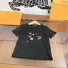 23ss camiseta de diseñador para niños camiseta para niños pequeños camiseta para niños ropa para bebés Cuello redondo Impresión de logotipo de algodón puro manga corta ropa para niños guapos a1