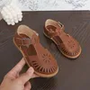 Sandalen Mädchen Kinder Hohl Weiche Sohle Schuhe Geschnitzt Mode Prinzessin Strand Ausschnitte l230322