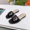 Nuevas zapatillas de moda para mujer, sandalias planas de diseñador, chanclas de playa informales de cuero, talla 35-44