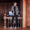 Ternos femininos Plus Tamanho Autumn Winter Women Fashion Coats 2023 Leopard Manga completa Terno entalhado Toço vintage Blazer