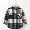 Kinderen shirts herfst winter babymeisje shirt plaid klassieke kinderen jongens kleding kinderen shirts casual outfits dik warme landelijke stijl school 230323