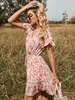 Casual Jurken Bohemen Bloemenprint Zomerjurk met Vlindermouwen Dames Casual V-hals Mini-jurk met Knopen Vrouwelijke Vintage Vakantie Feestjurk 230323