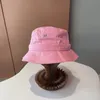 Bob Luksusowy projektant Bucket Hat Solid Color Hats for Women and Men Brim Brim Class