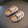 First Walkers Baby Sandals Summer Infant First Walkers Toddler Beach schoenen 1-3 jaar oude kleine lederen klompen Prewalkers schoenen 230323