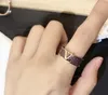Pierścień projektowy Męki i damski luksusowy pierścionek emalia unisex klasyczny pierścień mody tytanowy stal 18k złota ze stali nierdzewnej impreza biżuterii ślubnej J004