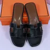 2022 Moda marka kadın sandalet Kadın Rahat parmak arası terlik kırmızı sandalet kauçuk taban web kayış bayan Terlik 30 renk Elbise Ayakkabı YSLong Boyut 34--42