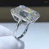 Clusterringen 15 ECHTE SOLIDE AU750 18K WIT GOUD RING DVVS1 Moissanite Diamonds Emerald Shape Huwelijksfeest Betrokkenheid Verjaardag