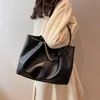 Schoudertassen Tote voor vrouwen Wintertrend Side Bag Vintage Hoge capaciteit Grote handtassen 230322