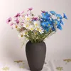 装飾的な花の花輪5ヘッド人工デイジーバンチマルチカラーフラワーchrysanthemumロングブランチブーケホームウェディングガーデンデコ