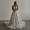 Sparkly Pearls Wedding Dresses Sequined Bridal Gowns Spaghetti Straps Halring ärmlös en linje sveptåg tulle vestido de novia