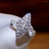 Bröllopsringar Huitan Gorgeous Rhombus Shape Women Ring Dazzling Cubic Zirconia Party Anniversary Female Noble Jewelry Storlek 6-10