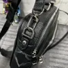 Erkek Lüks Çantalar Büyük Boy Klasik Grafik Kabartmalı Monogramlar Desen Deri Messenger Çanta crossbody tasarımcı çantaları Çıkarılabilir Omuz Askısı M57287 M82086