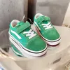 Niños niños AUTÉNTICOS 44dx zapatos de skate Old Skool negro blanco niños niñas gancho bucle zapatos de lona resbalón en sk8 bajo bebé niños pequeños juventud9C1L