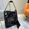 Kvinnor Luxury Handväskor Designer Beach Bag Bag Top Quality Fashion Knitting Purse Axel Stor tote With Chain Canvas Shopping Bag 01ESS