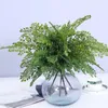 Decoratieve bloemen kunstmatige plant UV-resistente faux flexibel wijd uitgeoefende chique bloemstuk groene stengel met gebladerte