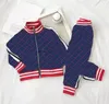 Conjuntos de ropa de diseñador para niños Nuevos chándales de estampado de lujo Jackets de letras de moda Joggers Casual Sports Style Sweinshirt Biños