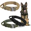 Colliers tactiques pour chiens Berger allemand durable réglable en nylon militaire pour les fournitures pour animaux de compagnie d'entraînement de marche en plein air de taille moyenne