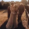 Vintage country western bröllopsklänningar spetsar långärmad zigenare slående boho brudklänningar hippie stil abiti bc4857