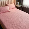 Madrass Pad Bonenjoy quiltat vattentätt monterat ark med elastisk drottning King Size Madrass Protector Solid Bed Cover Pudow Case Behovsbeställning 230324