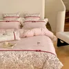 Set di biancheria da letto rosa 1000TC cotone egiziano rose fiori ricamo principessa set fiocco volant copripiumino lenzuolo federe 4 pezzi