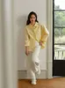Jeans pour femmes DUSHU Contrast Line Retro Nostalgique pour le printemps 2023 Plump Wear Taille haute Pantalon blanc droit 230324