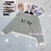 Camisolas femininas Designer do início do outono Bordado patch letra Black e White Stripe Sweater Loose Pullover casual Top Moda JS8C