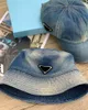 Designer emmer hoeden wijd rand honkbal pet voor man en vrouwen dyeing visser denim blauw mode straat paar zomer zonnebrandhoed originele kwaliteit