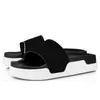 Med låda Herr Dam Lyxtofflor Sandaler Slides Trippel Svart Vit Röd Herr Flat Flip Flops Strandhotell Plattform Inomhus Sandal Slide Storlek 38-46