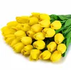 Commercio all'ingrosso 30pcs fiori di tulipano artificiali tulipani finti fiore fiore in lattice PU per la decorazione domestica di festival della festa nuziale squisito