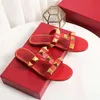 2023 Klassieke Sandalen Slippers Zomer Strand Schoenen Lace Up Vrouwen Klinknagel Slippers Vrouwen Platte Jelly Snoep Kleur Slippers T-Vormige Sandalen