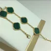 Silver Fashion Designer jewelry men pendants necklace Leaf Clover Necklaces Jewelry Set Cleefs Bracelet Stud Earrings 18k gold Van Green 5 Flowers Link Chain Womens