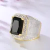 Anillos de racimo WPB Diseño avanzado Imitación de los hombres Rectángulo Gema Anillo Caballero Brillante Zircon Joyería de lujo Brillante Fiesta de regalo de vacaciones