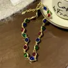 Pendientes colgantes de colores para mujer, Collar pequeño esmaltado Retro Medieval de industria pesada, cadena de cuello de alta calidad con diseño colorido