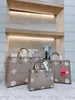 totes onthego gm mm pm designer sacos mulheres bolsa bolsas em relevo flor monogramas mulheres bolsa bolsa senhora tote ombro feminino em movimento mini 2023