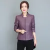 Chaquetas de mujer, bonita chaqueta de cuero para mujer, moda de primavera y otoño, abrigo corto de piel de oveja con cuello levantado pequeño, prendas de vestir exteriores ajustadas elegantes divididas 230324