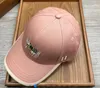 Gorra de béisbol con letras y patrón de bordado de caballo de calidad europea, gorra de sol informal que combina con todo para mujer, gorras de pico duras de estilo coreano