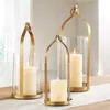 Partes de velas Candelera de oro Luxury Arte hecho a mano Vidrio de hierro Cena Centro de mesa de bodas de lámpara de viento Centres de bodas Deco en el hogar