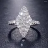 Bröllopsringar Huitan Gorgeous Rhombus Shape Women Ring Dazzling Cubic Zirconia Party Anniversary Female Noble Jewelry Storlek 6-10