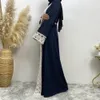 Etniska kläder muslimska abaya mode ihåliga ut löst långslutna klänning enkel mantel dres elegant 230324