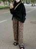 Damesbroeken S Zoki Women Vintage Leopard Elastische Taille Wide Been Spring Koreaans Losse rechte broek vrouwelijk Streetwear Casual 230325