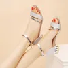 Sandalias Moda Sandalias para mujer Oro Plata Tacones bajos Zapatos casuales Mujer Punta abierta Verano Cuadrado Mujer Tobillo Correa Cubierta Tacones Tamaño 43 Z0325