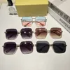 2023 Óculos de sol de luxo mais top Lens Polaroid Designer feminino Men Goggle óculos sênior para mulheres Óculos de óculos de metal vintage com copos de sol com caixa 8386