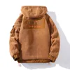 Kurtki męskie imitacja sherpa haft ciepły zimowy płaszcz na zewnątrz narzędzia sportowe zagęszcza się swobodna kurtka pary ubrania 230325