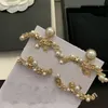 Luxury Fashion Beautiful Motif Orecchini Designer Lettera tempestata di perle Orecchini pendenti per le donne Accessori per gioielli di alta qualità Regali