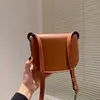 Designer Tassen vrouwen kruislichaam halfronde schoudertas designer portemonnee portemonnee geborduurde koehide ontwerp messenger handtas tas 230224X