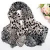 Sciarpe da donna con stampa leopardata in chiffon lungo e grande sciarpa alla moda avvolge morbido scialle elegante Hijab sottile da donna primavera estate