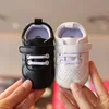 First Walkers Classic Fashion Baby Shoes Casual Shoes Boy and Girl Rubber Non-Slip Doop Shoes Sneakers Fridhaan Comfort First Walking Shoes 230325