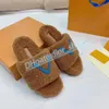 2023 Sommaren Ny The Slipper Designer Luxury Fashion High Quality Sandal Woman Man Velvet Fur Mule Flat Shoes Paseo Comfort Teddy Shearling Furry Slides